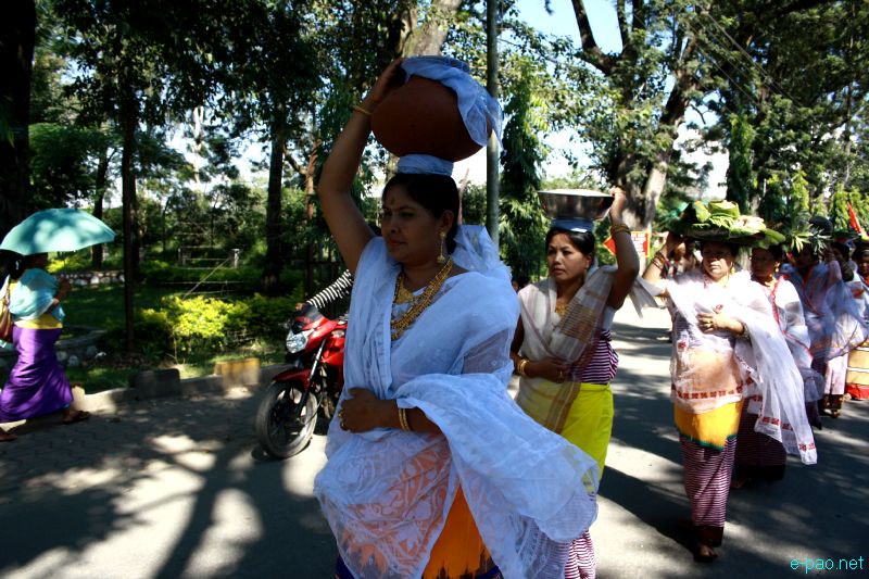 Mera Houchongba : re-affirming close bond and ties between hill and valley people at Kangla :: 29 Oct 2012