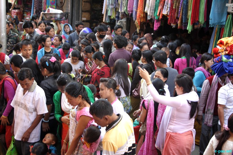 Ningol Chakkouba Shopping :: A very crowded scene at Ema Keithel, Imphal :: November 13 2012