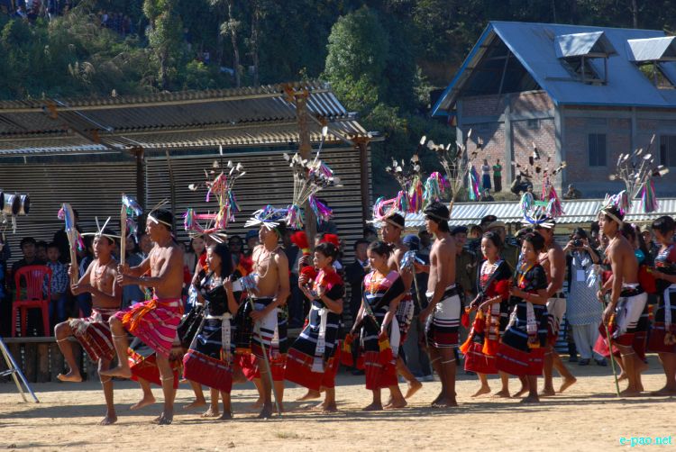 Zeliangrong Dance Presentation at 8th State Level Orange festival 2011 at Tamenglong :: 16 Dec 2011