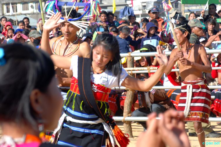 Zeliangrong Dance Presentation at 8th State Level Orange festival 2011 at Tamenglong :: 16 Dec 2011