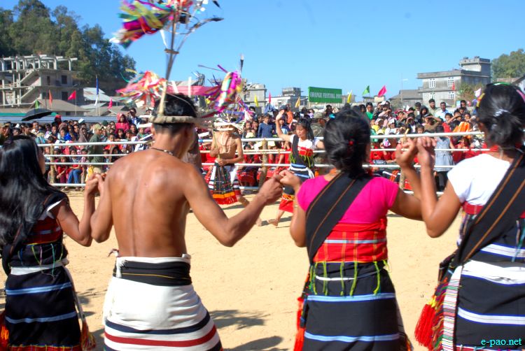 Zeliangrong Dance Presentation at 8th State Level Orange festival 2011 at Tamenglong :: 16 Dec 2011