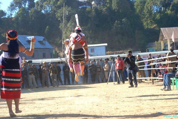 Zeliangrong Dance Presentation at 8th State Level Orange festival 2011 at Tamenglong :: 16 Dec 2011