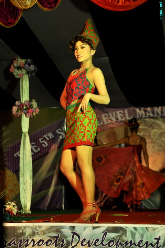 Manipur Pineapple Queen Contest at the 5th State Level Manipur Pineapple Festival 2012 :: September 01 2012