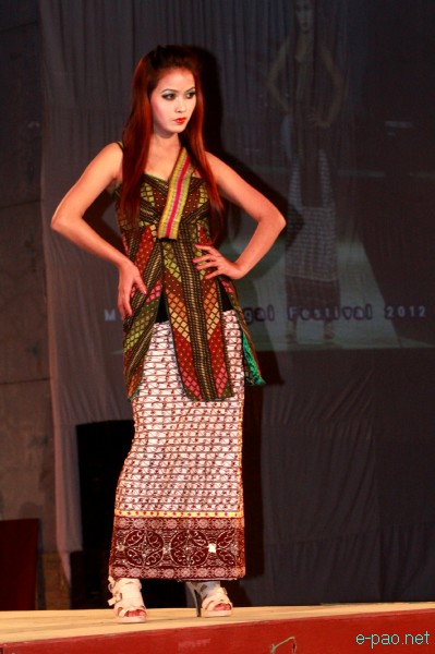 Fashion show featuring personalities of Manipur at Manipur Sangai Tourism Festival 2012 :: 29 Nov 2012