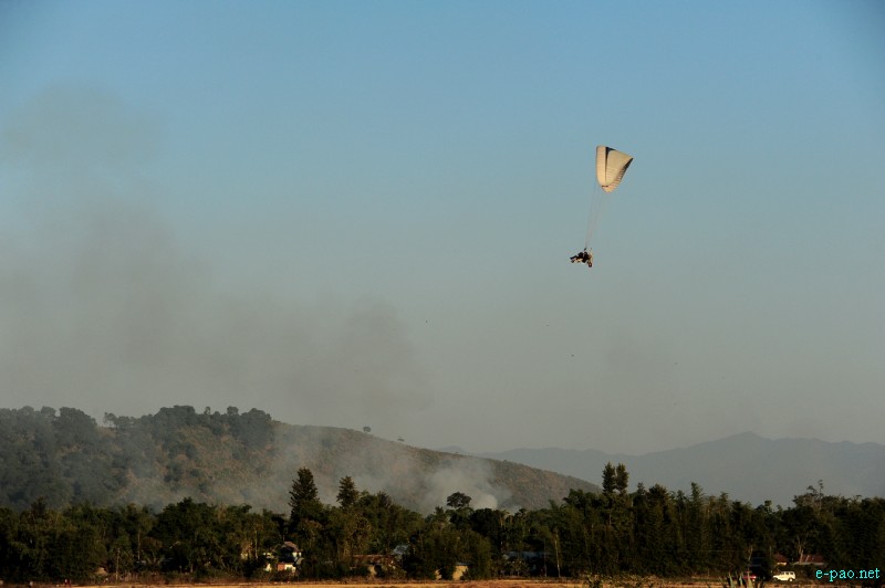 Para-Sailing Event during Manipur Sangai Tourism Festival 2012 by MMTA :: November 2012