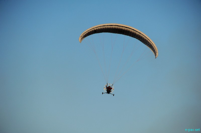 Para-Sailing Event during Manipur Sangai Tourism Festival 2012 by MMTA :: November 2012