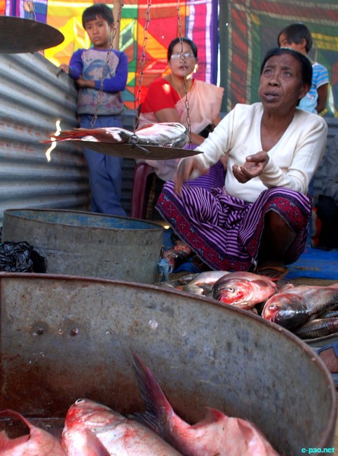 Fish Fair and Fish Crop Competition 2011 at Hatta Kangjeibung :: 27 October 2011