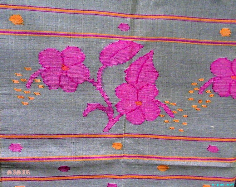 Handloom Pictures  from Manipur as taken by Sisir Banga  :: 2012
