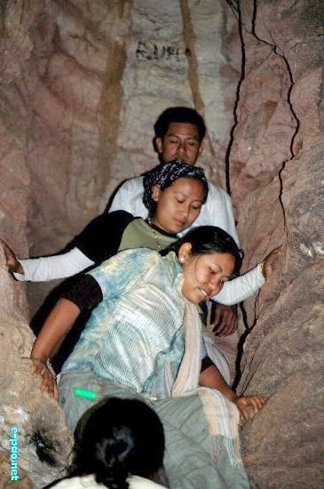 Khangkhui Cave Expedition :: April 2009