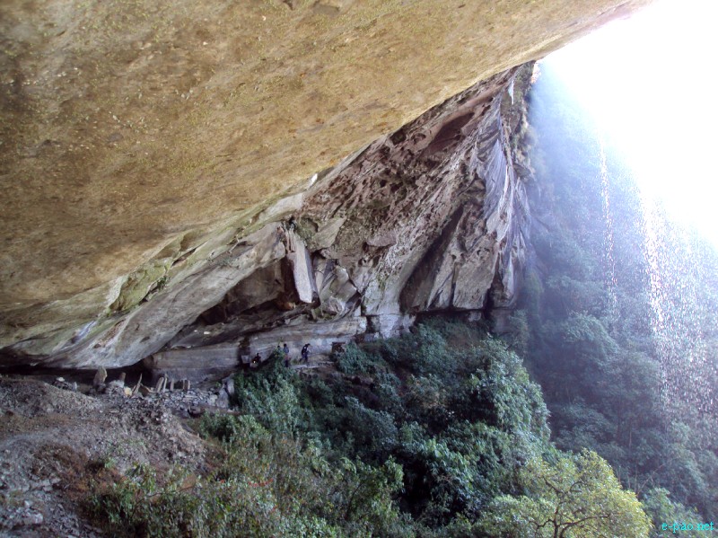 IT Road, Tamei, Magulong Kisha hill and Gaidelu Cave Exploration  during Sangai Tourism Festival 2012 :: November 2012