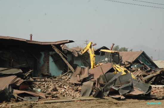 Govt destroys Family Quarters at Kangla :: January 31 2009