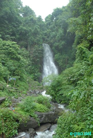 Sadu Chiru Waterfall at Leimaram  :: October 2010