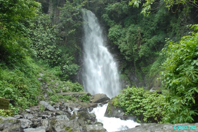 Sadu Chiru Waterfall at Leimaram  :: October 2010