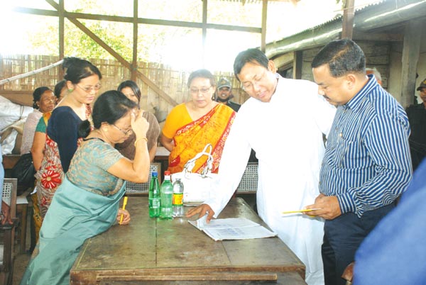 Assembly Committee checks ICDS Thoubal in June 07 2011