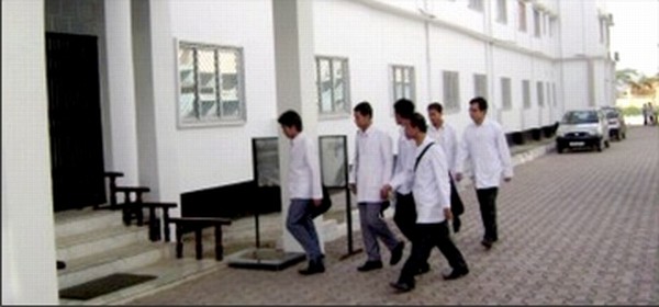 Students of JNIMS make their way towards the class room