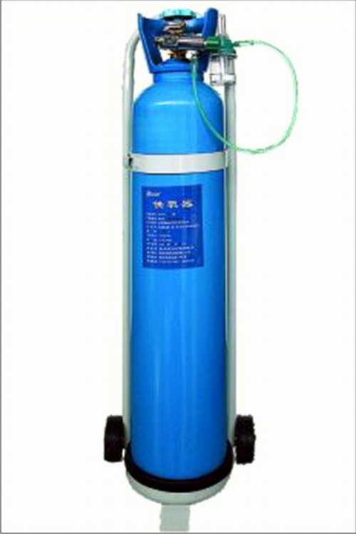 An oxygen cylinder