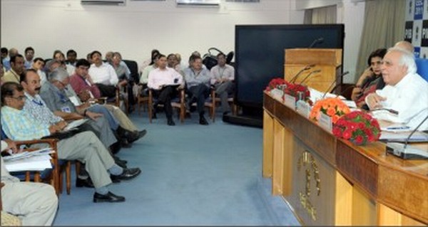 Union HRD Minister Kapil Sibal speaks at the Economic Editor's conference at Shastri Bhawan