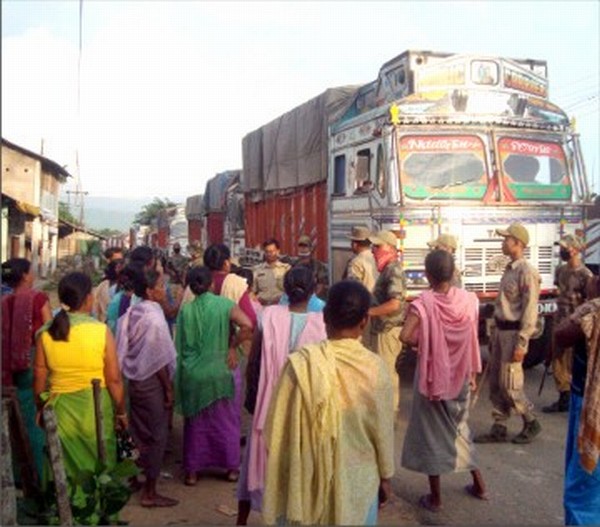 Cops on alert even as bandh enforcers watch trucks go by