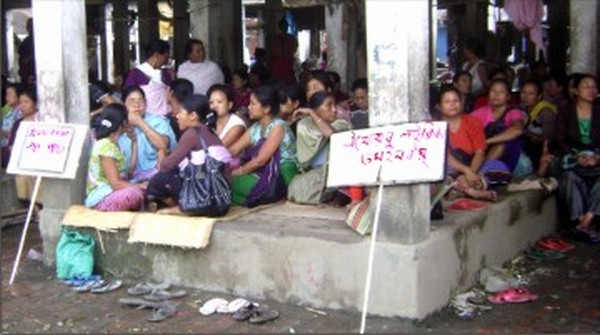 A sit-in-protest against the murder of Jewel held at Bishnupur