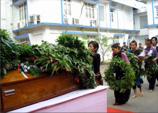 Floral tributes paid to the mortal remains of Wungnaoshang