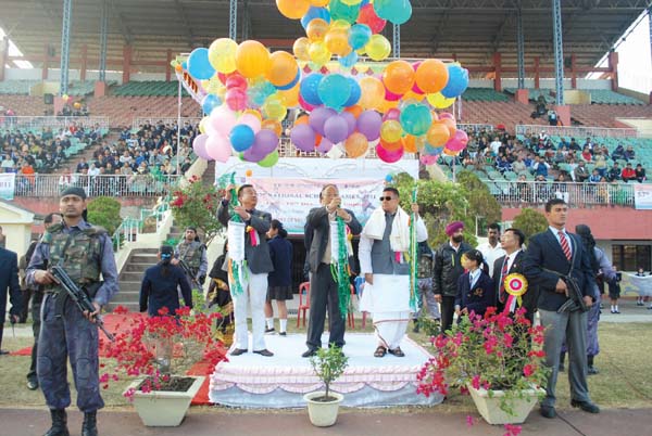 Chief Minister O Ibobi, Sports Minister, DD Thaisii and Dy Chairman State Planning Commission, Bijoy Koijam releasing baloons to mark the opening of 57th National Inter School Games Meet-2011 at Khuman Lampak Sports Complex