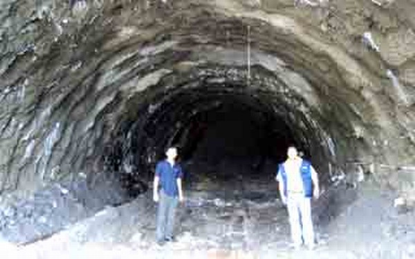 An earlier picture of the tunnel being dug for the Jiri-Tupul rail line