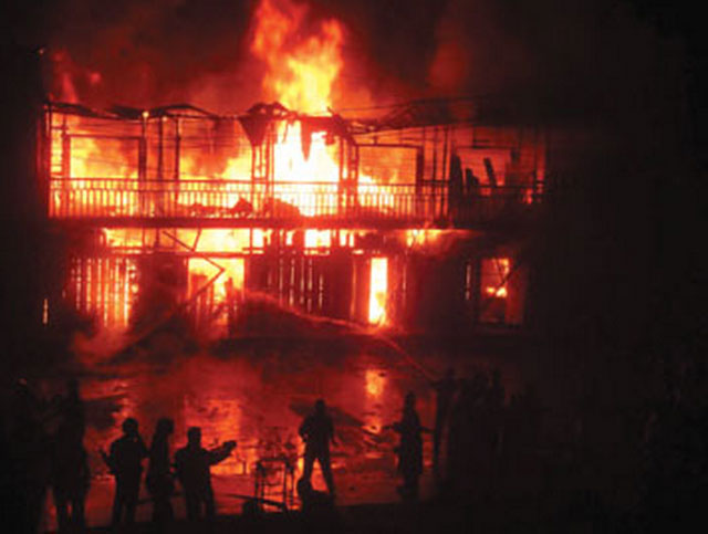 Inferno at Singjamei Super market  on 30 January 2012
