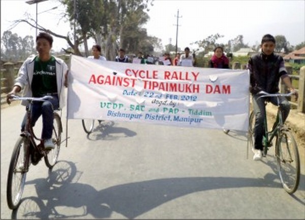 A cycle rally against Tipaimukh dam staged