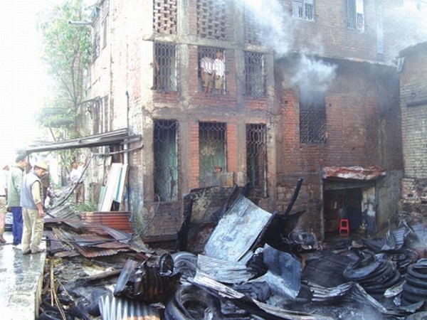 fire in Thangal Bazaar 