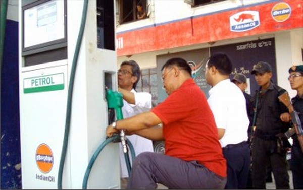 Officials sealing the Krishna Premi City Oil pump