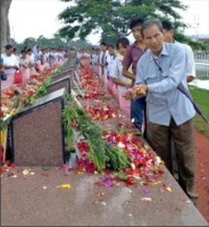 Tributes paid at Kekrupat