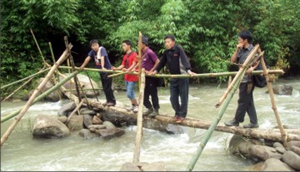 A make shift bridge put up by the local people at Tousem