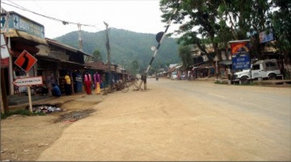 Pallel on Imphal-Moreh route deserted during the bandh