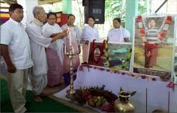 Tributes being paid to the portraits of Manorama