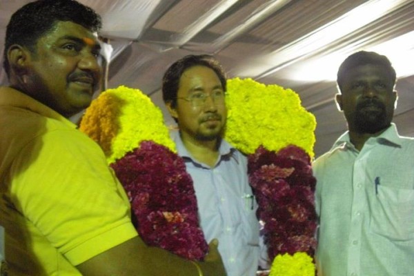 Oken Jeet Sandham (center) given Tamil Traditional Welcome by Tamil Muaythai leaders at the Grand Opening Ceremony of the 13 IFMA India National Muaythai Championship at Cuddalore City, Tamil Nadu