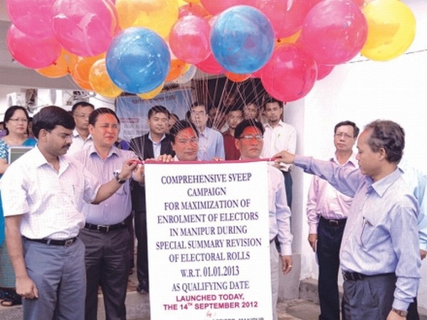 CEO of Manipur PC Lawmkunga launching the SVEEP Campaign on Friday