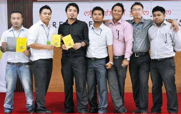 The team members of KOK SAM LAI Pvt Ltd who develop the new software called School Information Management System Lite (SIMS Lite)