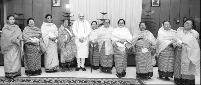 Women leaders meet Amit Shah, Governor