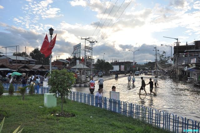 Flood in Imphal East Areas :: October 10 2010