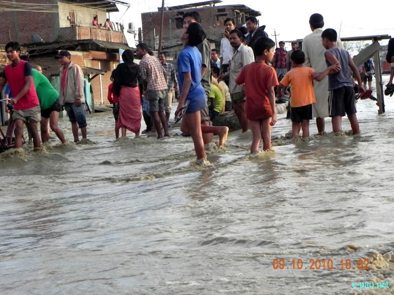 Flood in Imphal East Areas :: October 10 2010