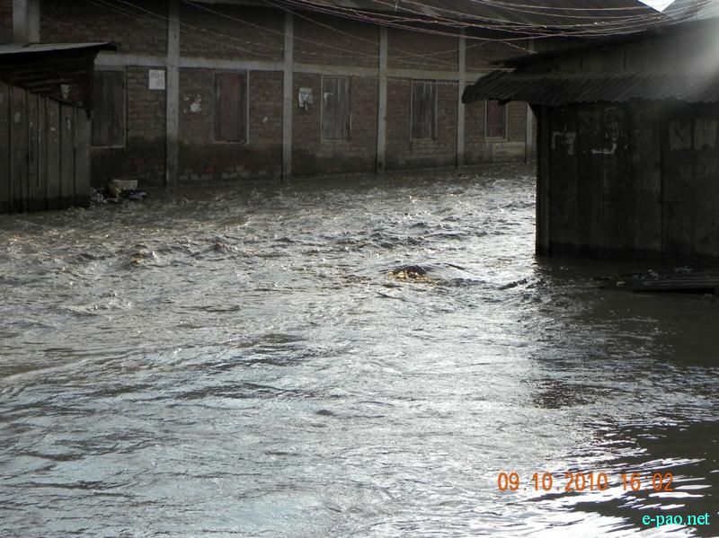 Flood in Imphal East Areas :: October 10 2010