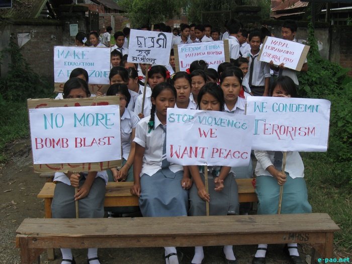 Sit-in-protest at Schools in Imphal :: 07 August 2011