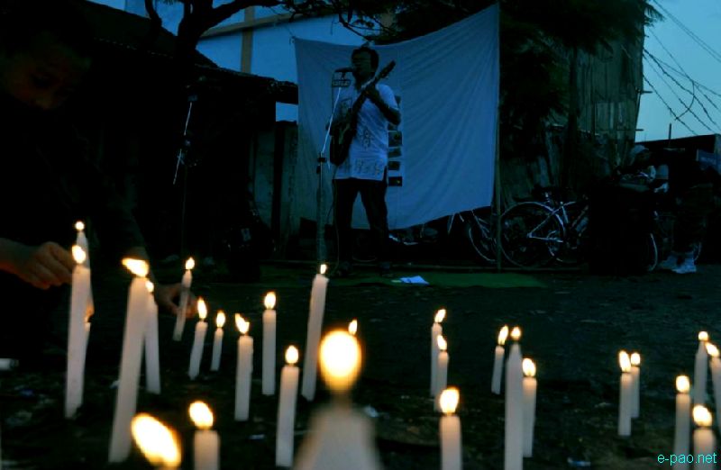 Candle light at Imphal in memory of Richard Loitam  :: 29 April 2012