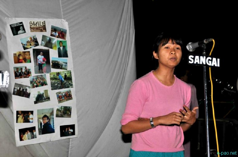 Candle light at Imphal in memory of Richard Loitam  :: 29 April 2012