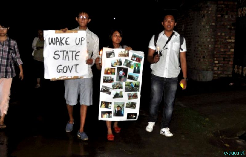 Candle light at Imphal in memory of Richard Loitam  :: 29 April 2012