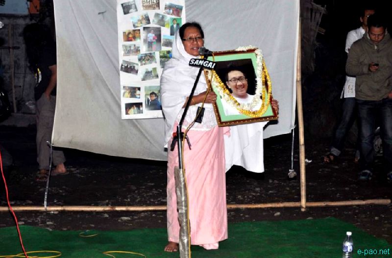 Candle light at Imphal in memory of Richard Loitam  :: 29 April 2012