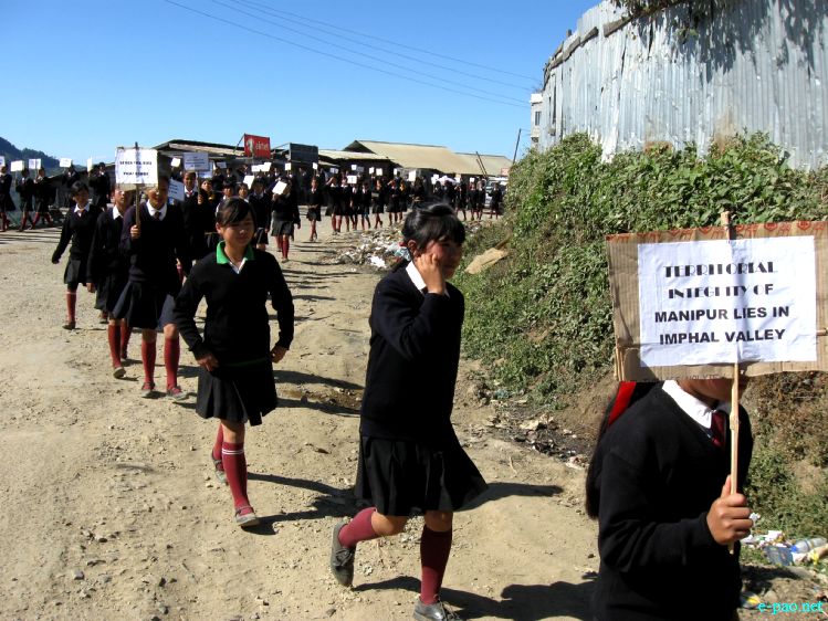 Students rally in Ukhrul demanding "Alternative Arrangement" :: 25th November 2011