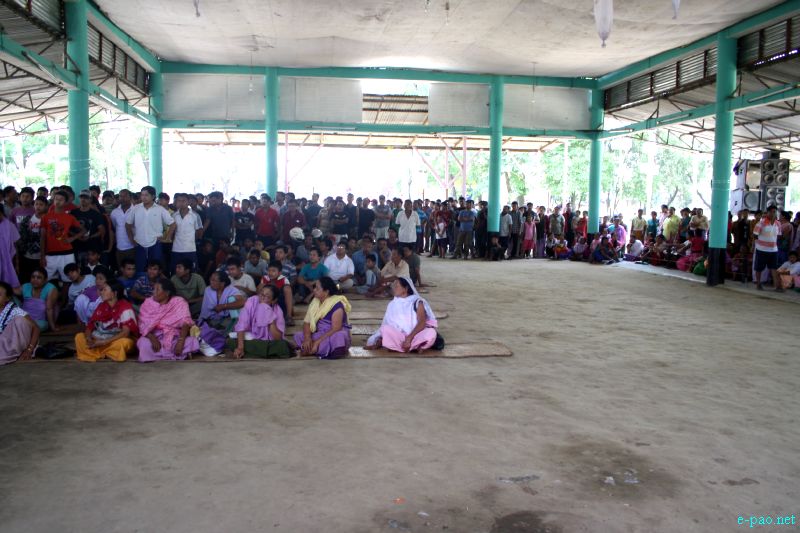Tension grips at Khurai, Lamlong over Police Atrocities during 'Khurai Puthiba Lailamthokpa' :: May 10 2012