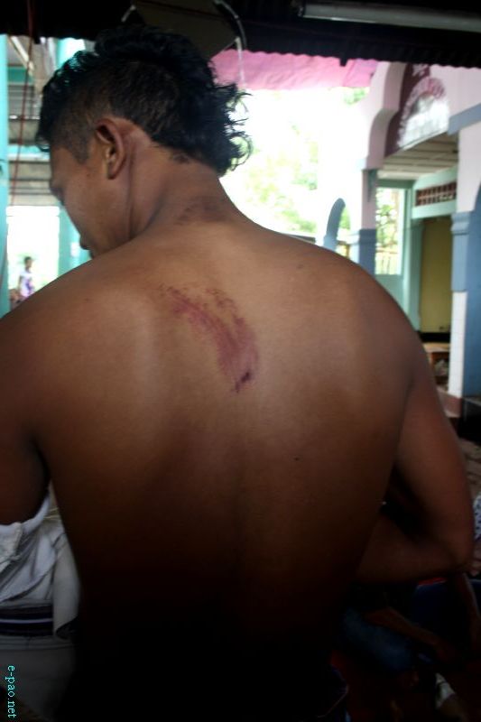 Tension grips at Khurai, Lamlong over Police Atrocities during 'Khurai Puthiba Lailamthokpa' :: May 10 2012