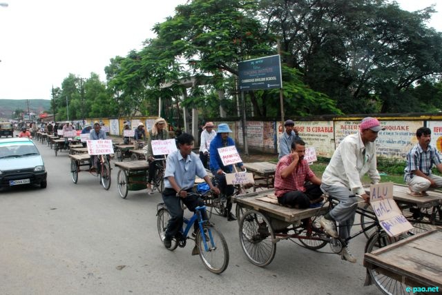 Rickshaw Driver Rally against the blockade of National Highway :: 29 May 2010